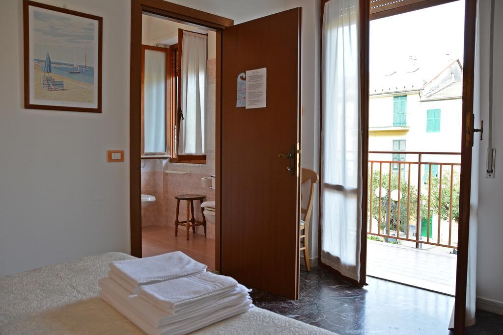 Hotel Corallo Moneglia Pokoj fotografie